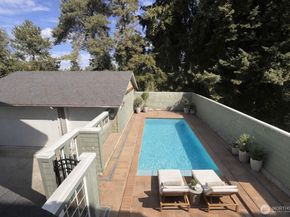 9510 9th Avenue NW, Seattle WA 98117