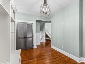 9510 9th Avenue NW, Seattle WA 98117