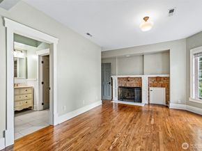 9510 9th Avenue NW, Seattle WA 98117