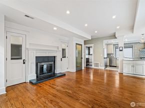 9510 9th Avenue NW, Seattle WA 98117