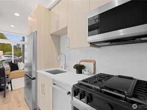 5517 B 9th Avenue NW, Seattle WA 98107