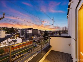 5517 B 9th Avenue NW, Seattle WA 98107