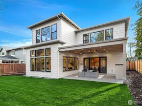 612 11th Avenue, Kirkland WA 98033