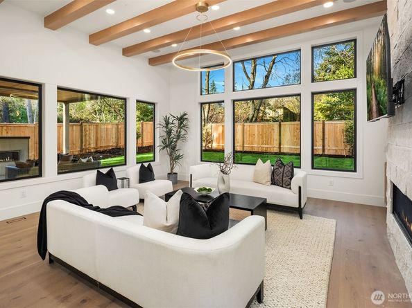 612 11th Avenue, Kirkland WA 98033