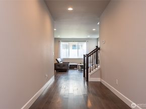 37309 29th Place S, Federal Way WA 98003