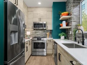 541 S Cloverdale St B, Seattle WA 98108