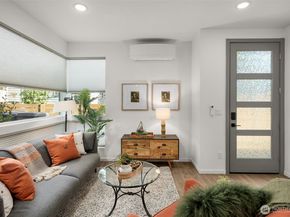 541 S Cloverdale St B, Seattle WA 98108