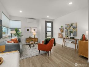 541 S Cloverdale Street B, Seattle WA 98108