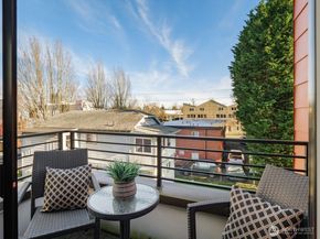 541 S Cloverdale St B, Seattle WA 98108