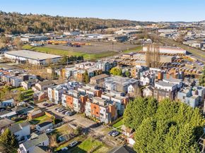 541 S Cloverdale St B, Seattle WA 98108