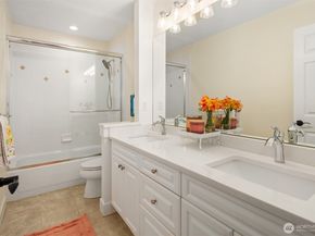 2146 277th Avenue SE, Sammamish WA 98075