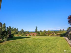 2146 277th Avenue SE, Sammamish WA 98075