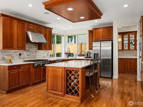 2146 277th Avenue SE, Sammamish WA 98075