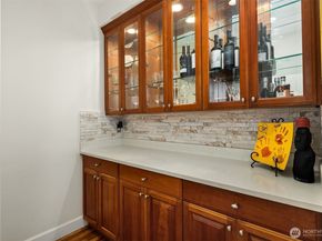 2146 277th Avenue SE, Sammamish WA 98075