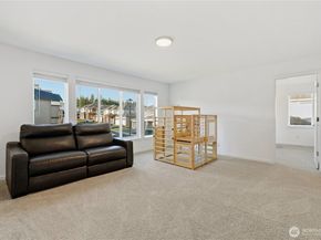 5661 Great Glen Road SW, Port Orchard WA 98367