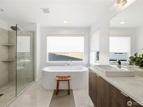 5661 Great Glen Road SW, Port Orchard WA 98367