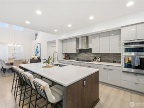 5661 Great Glen Road SW, Port Orchard WA 98367