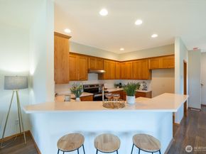 11517 Marino Avenue A, Everett WA 98204