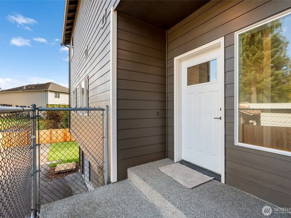 11517 Marino Avenue A, Everett WA 98204