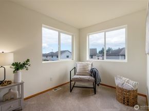 11517 Marino Avenue A, Everett WA 98204