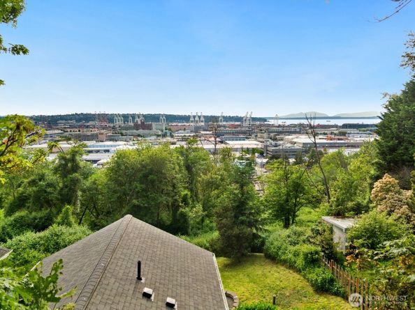 2323 12th Avenue S, Seattle WA 98144