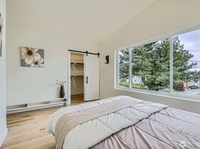 5928 18th Avenue S, Seattle WA 98108