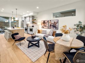 10043 8th Avenue NW B, Seattle WA 98177