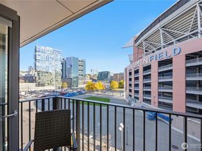 590 1st Avenue S 613, Seattle WA 98104