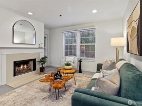 2740 118th Avenue SE 202, Bellevue WA 98005