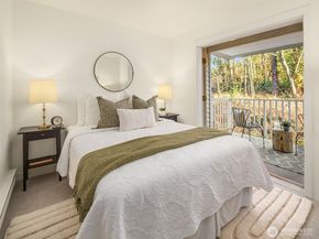 2740 118th Avenue SE 202, Bellevue WA 98005