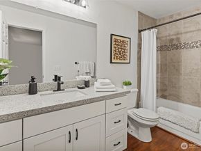 2740 118th Avenue SE 202, Bellevue WA 98005