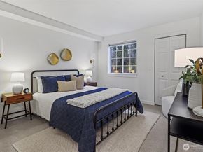 2740 118th Avenue SE 202, Bellevue WA 98005