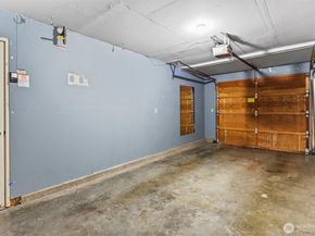 2740 118th Avenue SE 202, Bellevue WA 98005