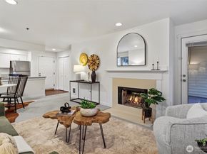 2740 118th Avenue SE 202, Bellevue WA 98005