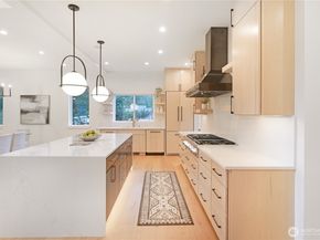 12226 NE 70th Street, Kirkland WA 98033