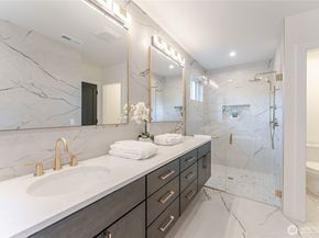 12226 NE 70th Street, Kirkland WA 98033