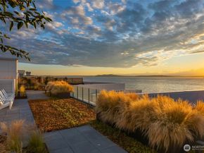 1250 Alki Avenue SW 3H, Seattle WA 98116