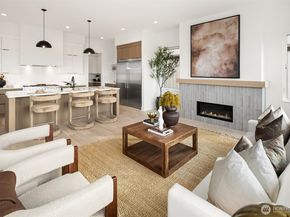 3428 13th Avenue W, Seattle WA 98119