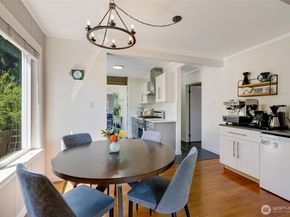 10045 9th Avenue SW, Seattle WA 98146