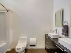 10045 9th Avenue SW, Seattle WA 98146