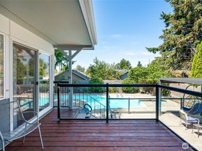 10045 9th Avenue SW, Seattle WA 98146