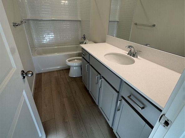 1936 NW Meadowview Drive 10, Poulsbo WA 98370