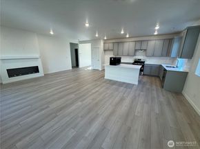 1936 NW Meadowview Drive 10, Poulsbo WA 98370