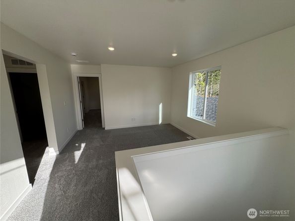 1936 NW Meadowview Drive 10, Poulsbo WA 98370