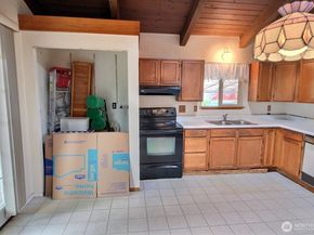 34714 52nd Avenue S, Auburn WA 98001