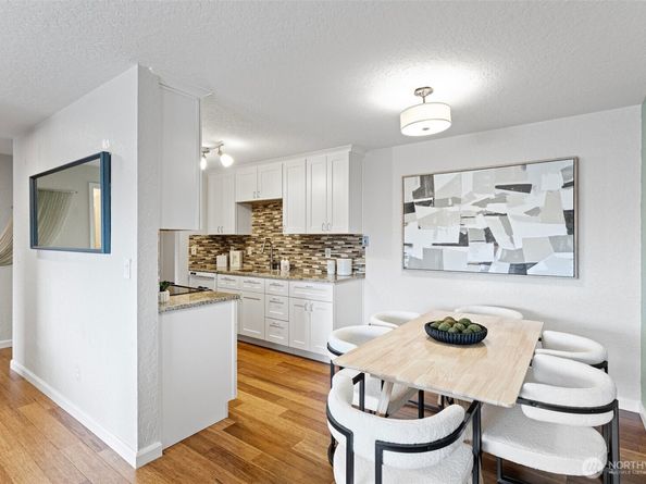 2625 13th Avenue W 302, Seattle WA 98119