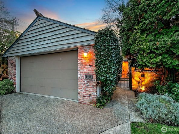 7503 Fairway Drive NE, Seattle WA 98115