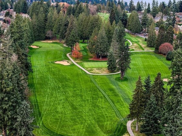 7503 Fairway Drive NE, Seattle WA 98115