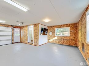 8128 High School Loop NE, Bainbridge Island WA 98110