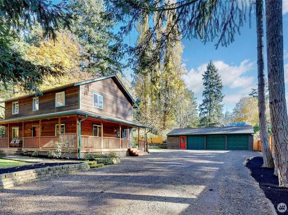 8128 High School Loop NE, Bainbridge Island WA 98110
